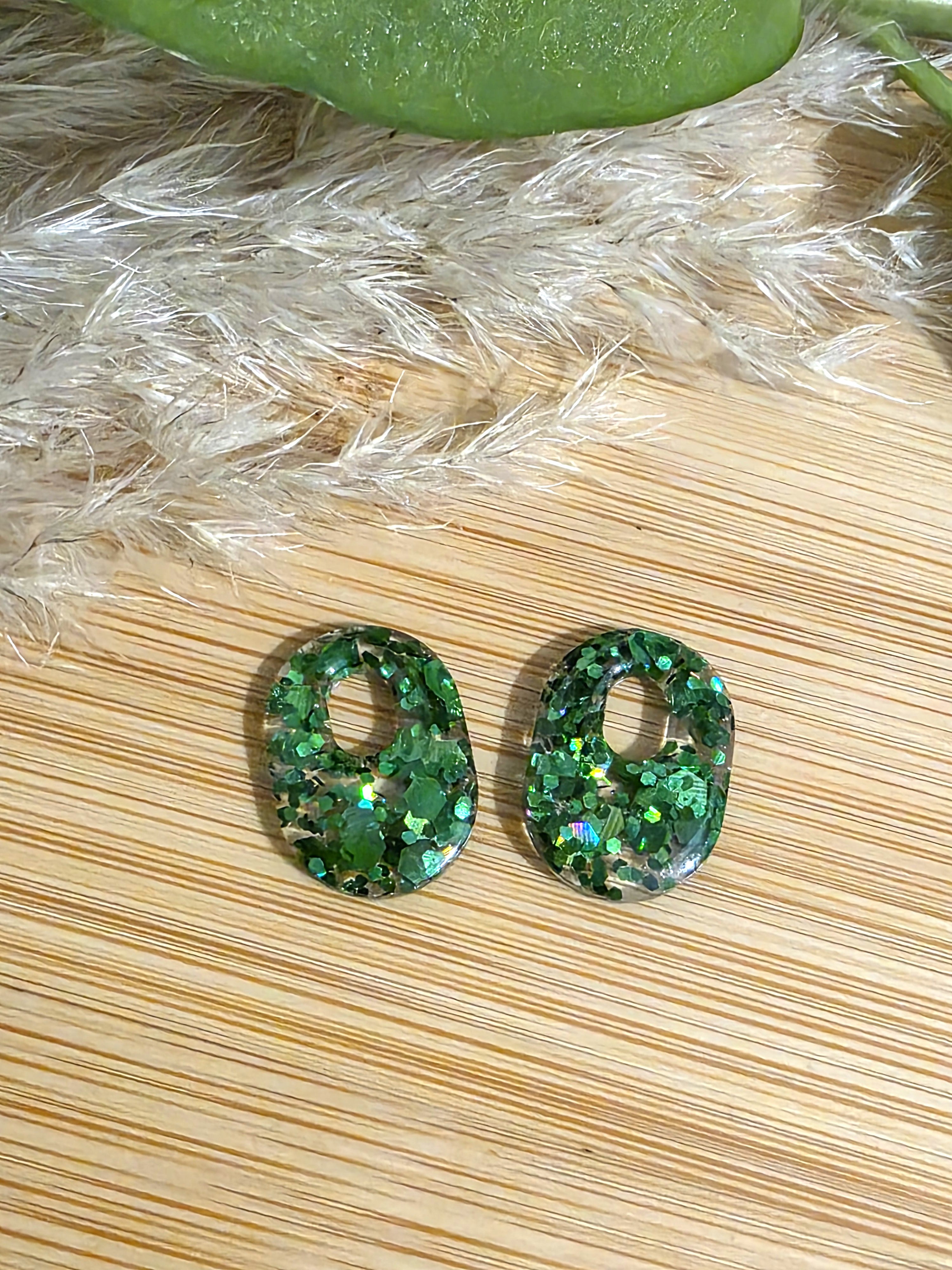 Pampilles en résine Aria – vert