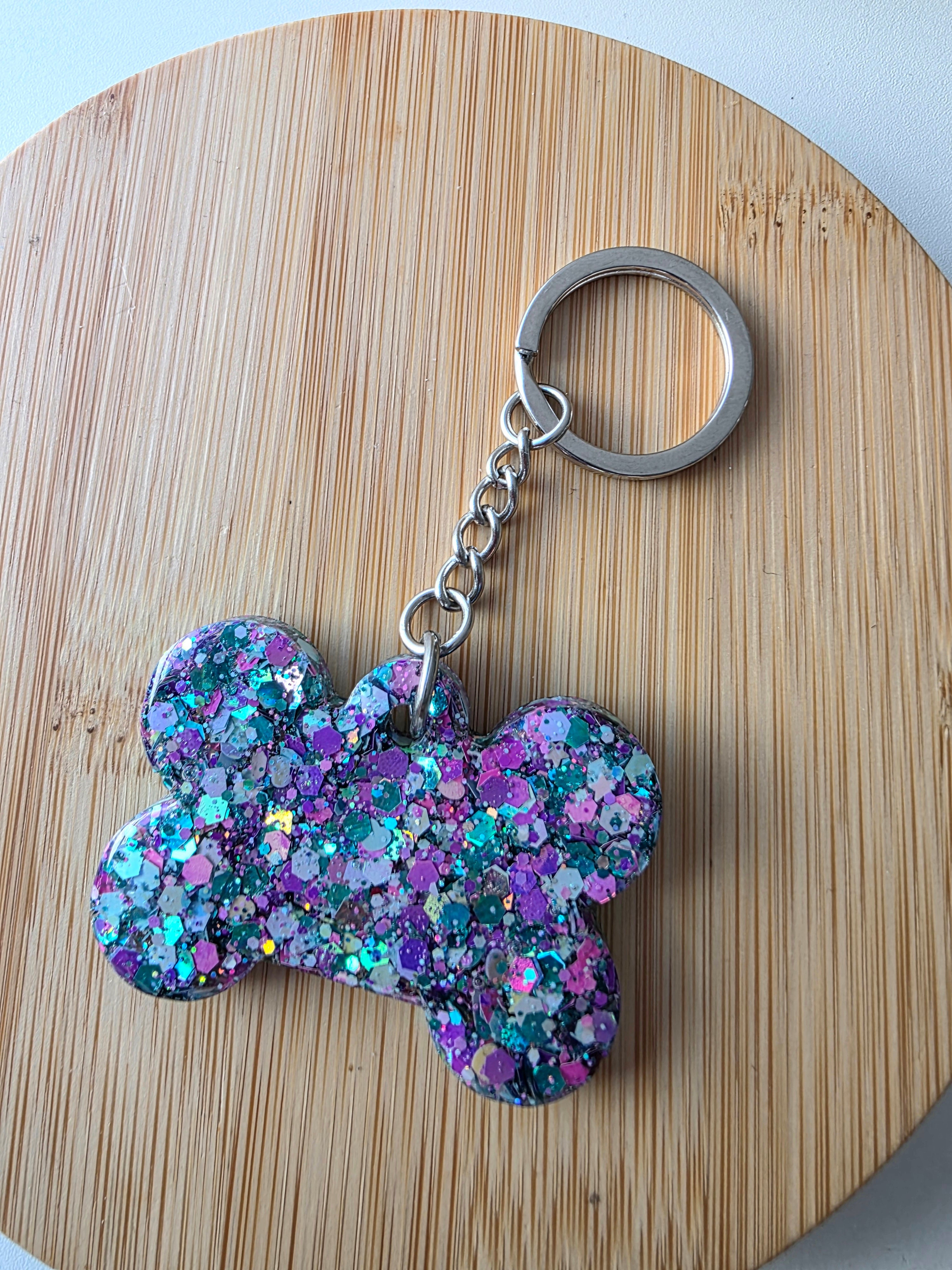 Porte clés en forme d os  -couleur multicolore- la fabrique à pampille