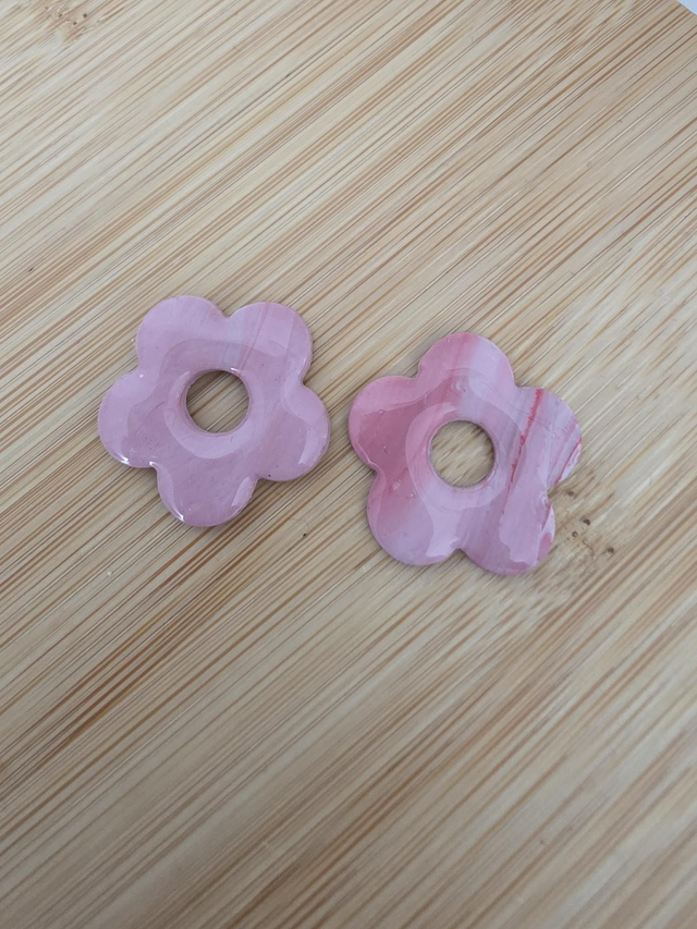 Pampilles en résine modèle Mia- couleur rose - la fabrique à pampilles