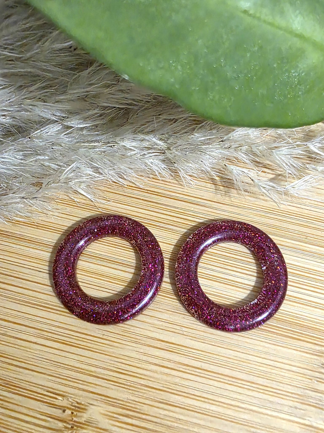 Pampilles en résine modèle Petits anneaux - couleur fuchsia pailleté, la fabrique à pampilles