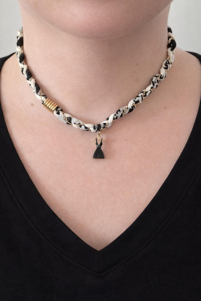 Collier tressé - couleur noir breloque robe - la fabrique à pampilles