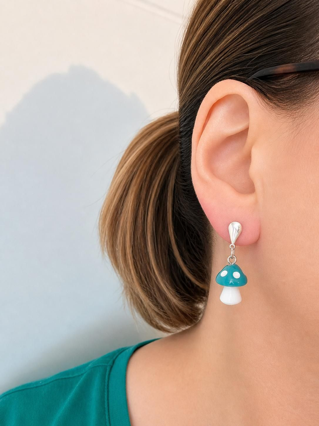 Boucles d oreilles argentées - breloques champignons - la fabrique à pampilles