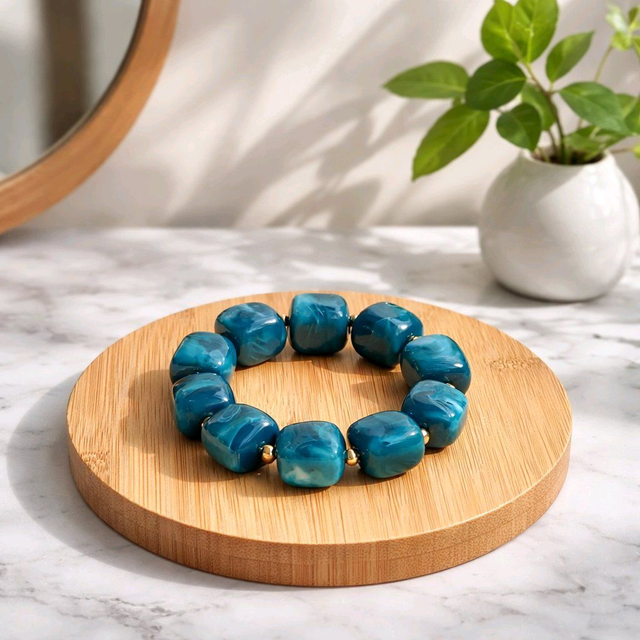Bracelet en perles cubes - couleur bleu marbré - la fabrique à pampilles