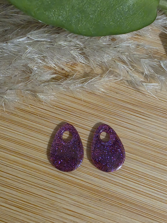 Pampilles en résine modèle Aqua - couleur Violet pailleté, la fabrique à pampilles