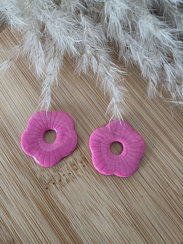 Pampilles en résine modèle Pauline- couleur rose, la fabrique à pampilles