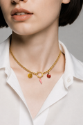 Collier en grosses mailles  - breloque coccinelle- la fabrique à pampilles