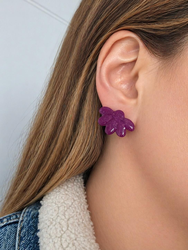 Puces d oreilles fleur violet - la fabrique à pampilles