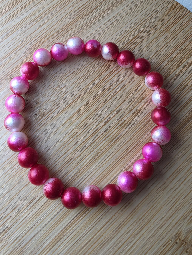 Bracelet en perles rondes couleur rose et blanc- la fabrique à pampilles