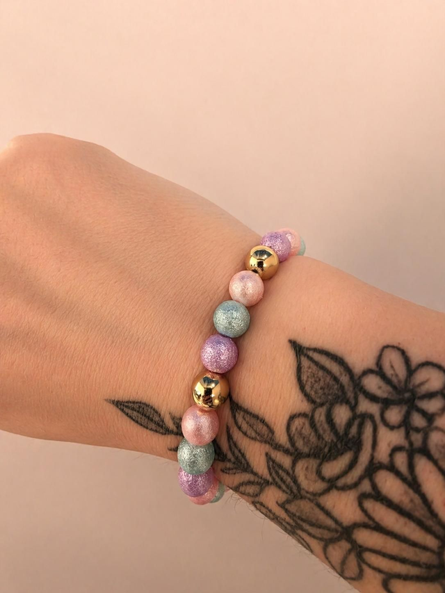 Bracelet en perles rondes couleur arc en ciel- la fabrique à pampilles