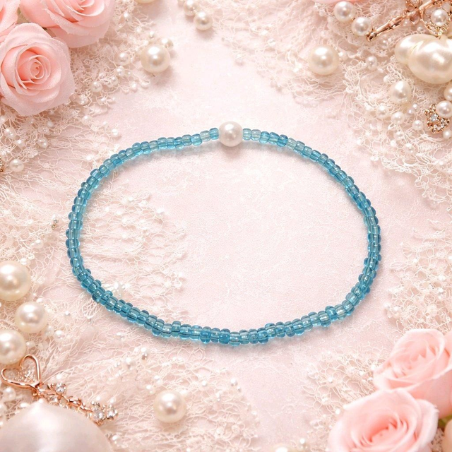 Bracelet en mini perles couleur bleu transparent- la fabrique à pampilles
