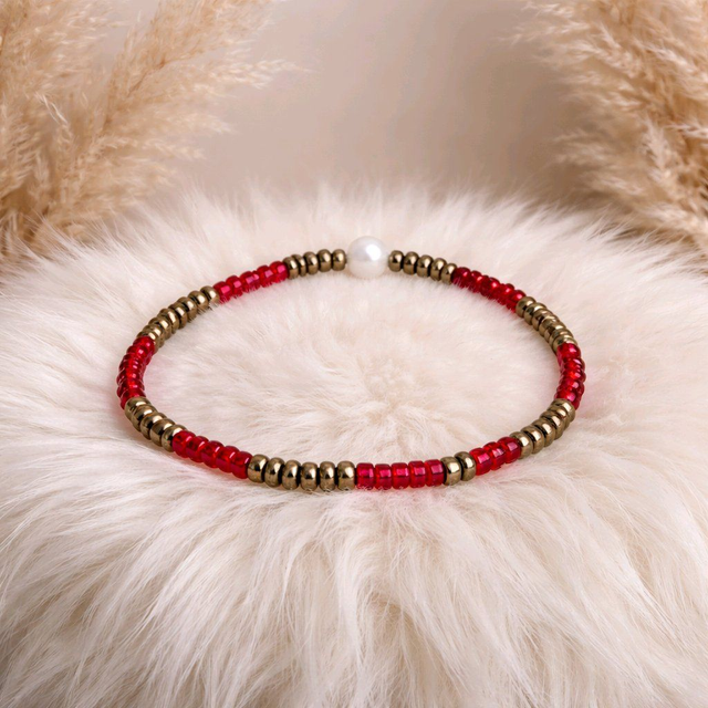 Bracelet en mini perles couleur rouge et doré - la fabrique à pampilles