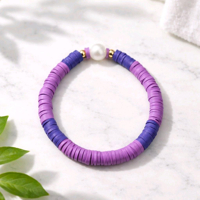 Bracelet en perles heishi  avec perle couleur violet- la fabrique à pampilles