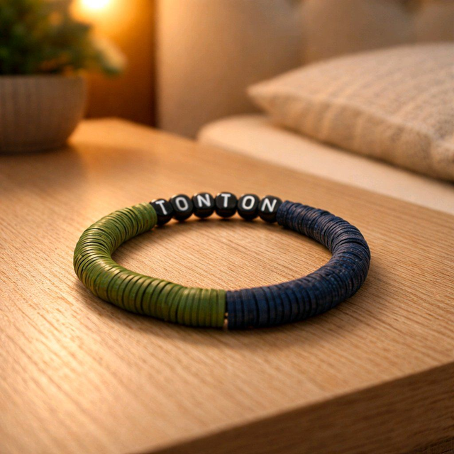 Bracelet en perles heishi "tonton" couleur kaki et bleu foncé- la fabrique à pampilles