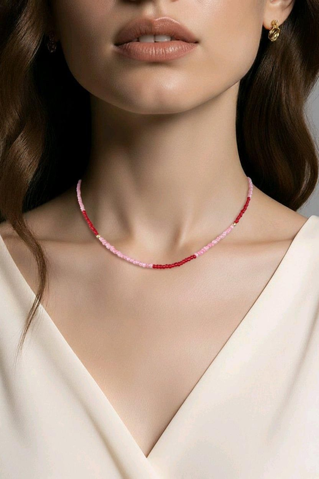 Collier en mini perles- couleur rouge et rose- la fabrique à pampilles