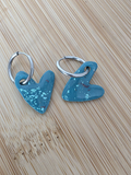 Pampilles intercheangables modèle Petit coeur- couleur bleu pailleté- la fabrique à pampilles