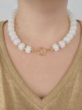 Collier grosses perles blanc marbré