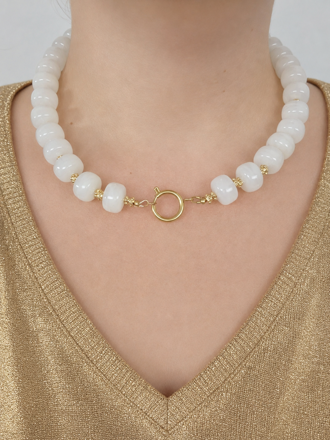 Collier grosses perles blanc marbré