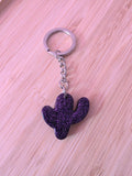Porte cles en resine cactus - violet pailleté
