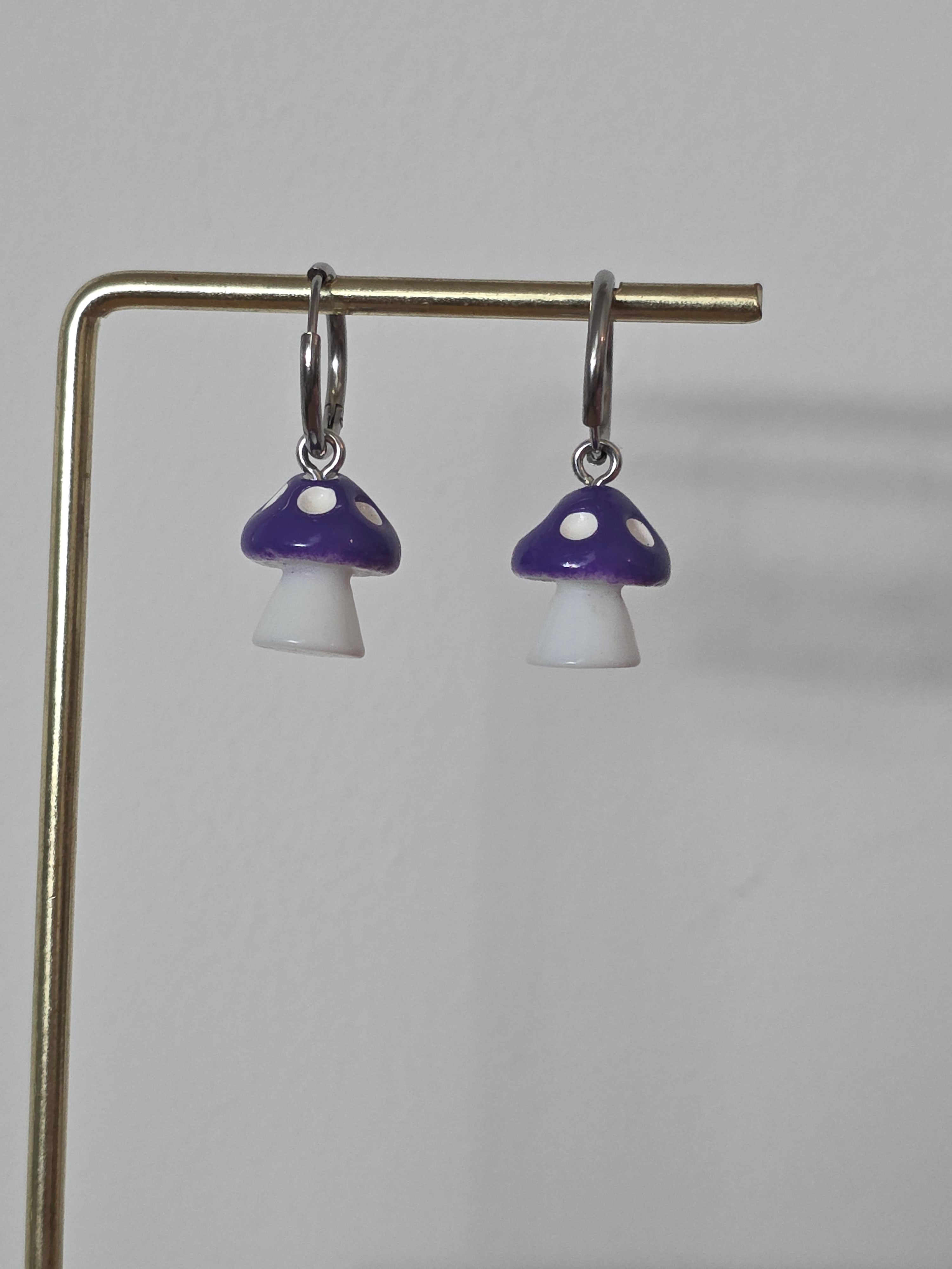 Boucles d oreilles creoles champignon violet