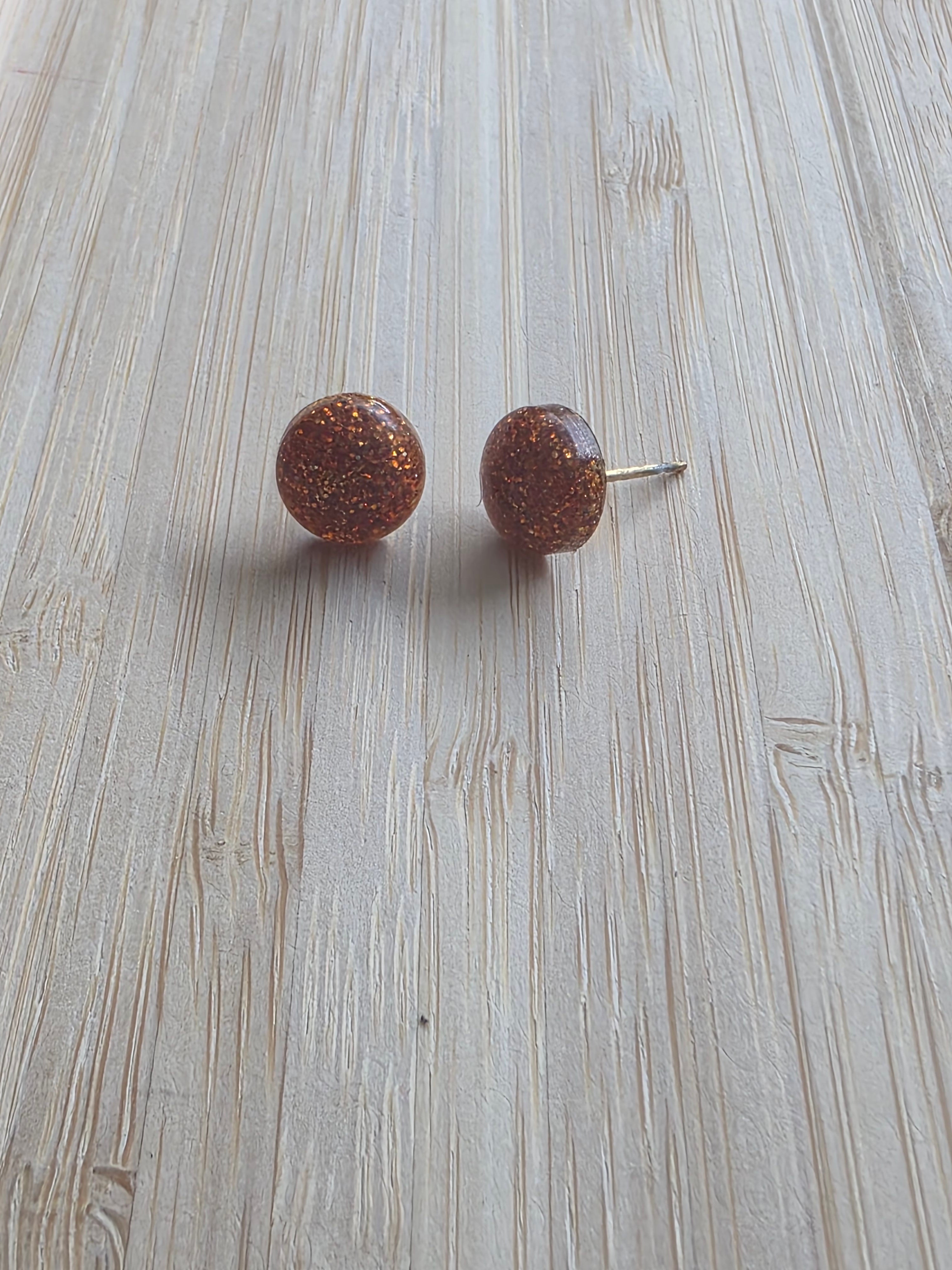 Puces d oreilles dome lisse-orange pailleté