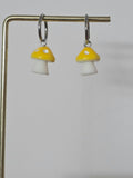 Boucles d oreilles creoles champignons jaune
