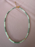 Collier vert et pomme