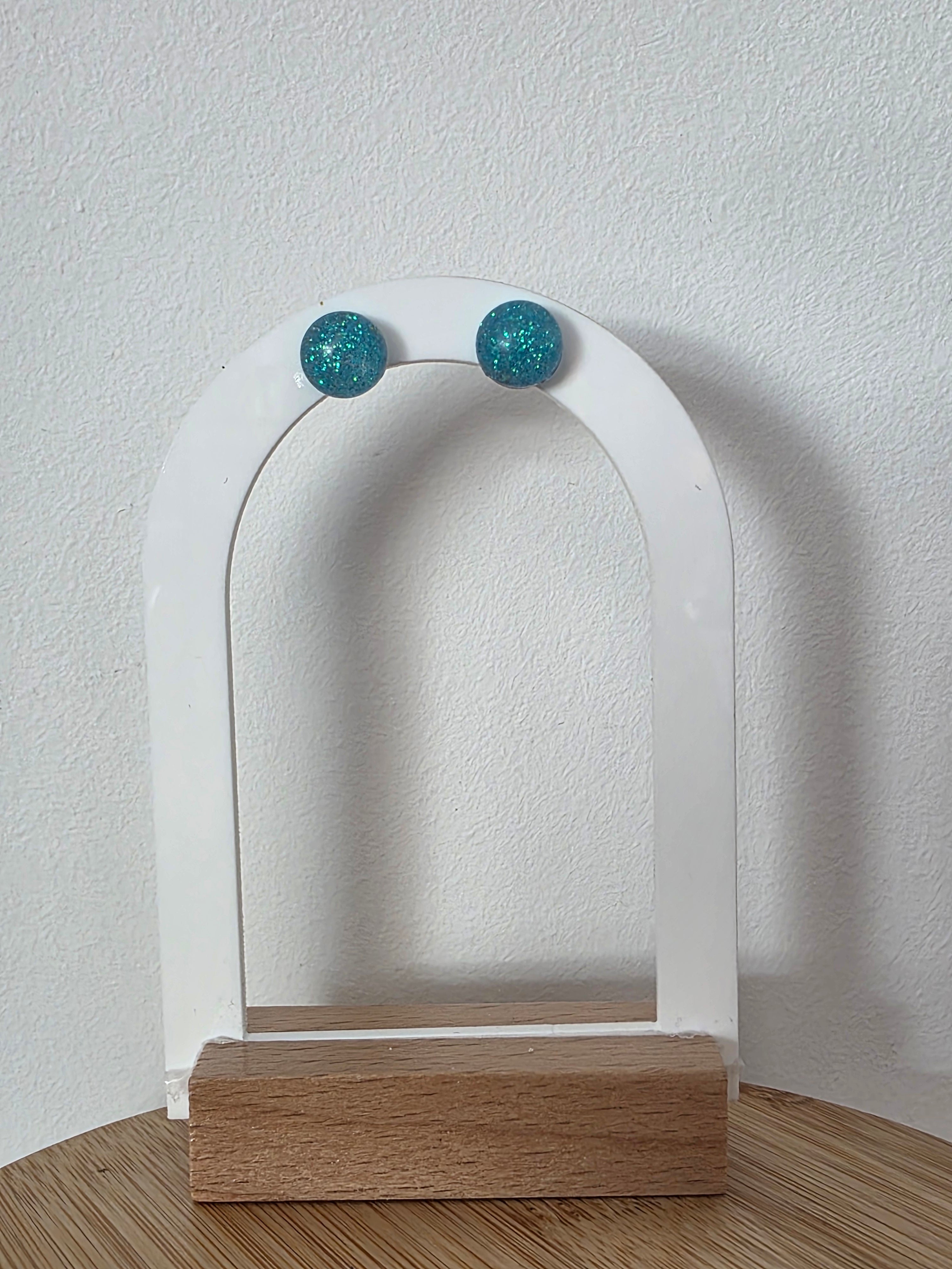 Puces d oreilles dome lisse - bleu ciel
