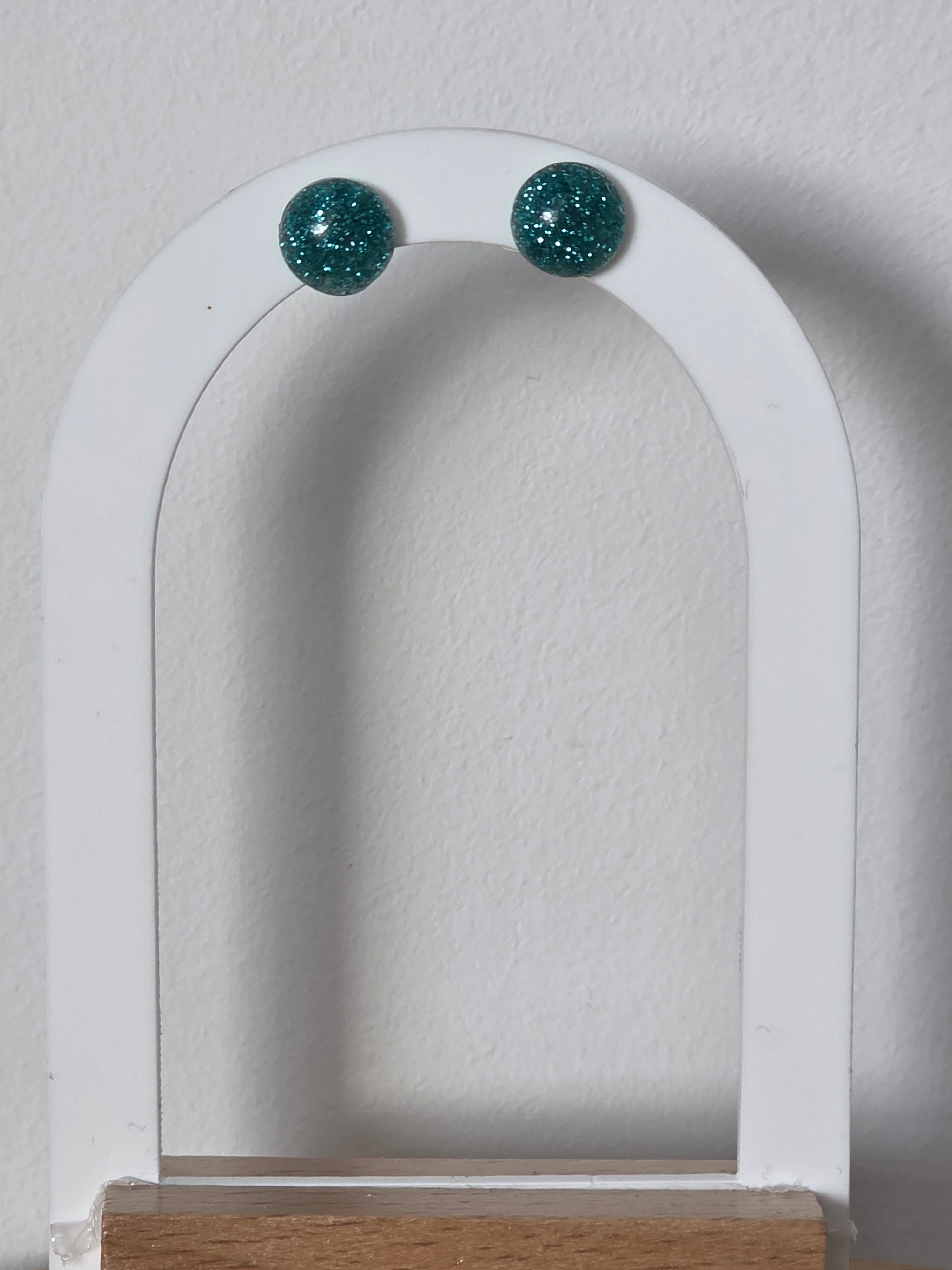 Puces d oreilles dôme lisse bleu turquoise