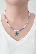 Collier en mini perles- breloque etoile de mer- la fabrique à pampilles